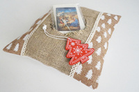 Komplet świąteczny – opłatki wigilijne i sianko w jutowej poduszce