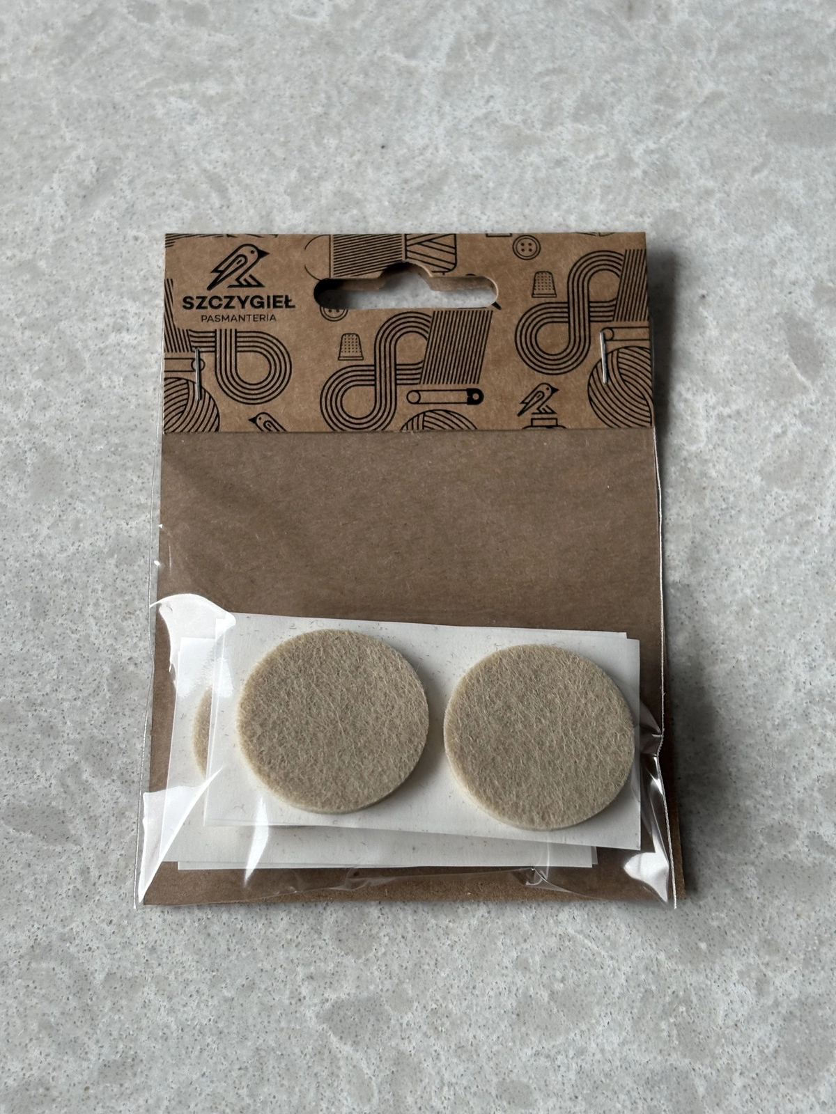 Tkanina plamoodporna biała w delikatny wzór w kreseczki pol_pl_Tkanina-plamoodporna-biala-w-delikatny-wzor-w-kreseczki-270_1