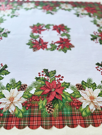   Świąteczny bieżnik ze wzorem gwiazdy betlejemskiej.  Wymiar: 85x85cm.