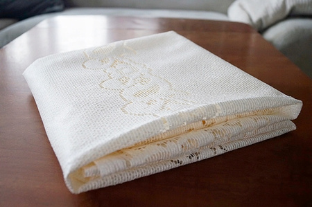 Obrus żakardowy kremowy 105x155cm