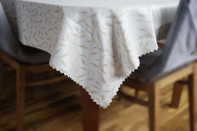 Tkanina obrusowa świąteczna dwustronna brokatowa w choinki – plamoodporna, elegancka tkanina na obrus bożonarodzeniowy pol_pl_Tkanina-plamoodporna-biala-w-delikatny-wzor-w-kreseczki-293_3