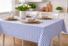 Obrus plamoodporny w kratkę niebieską o wymiarach: 110x150cm