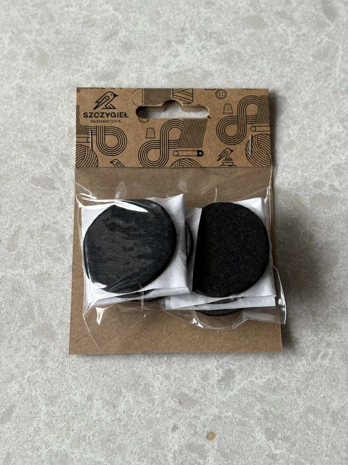 Tkanina plamoodporna biała w delikatny wzór w kreseczki pol_pl_Tkanina-plamoodporna-biala-w-delikatny-wzor-w-kreseczki-270_1