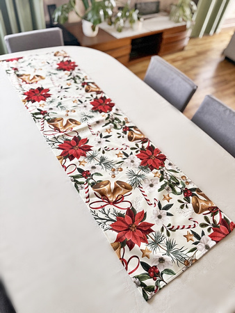 Elegancki bieżnik świąteczny z motywem gwiazdy betlejemskiej Wymiar: 40x140cm.