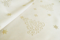 Świąteczny obrus plamoodporny to trwałość, elegancja i łatwość czyszczenia w jednym produkcie.   Wymiar: 80x100cm.