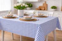 Obrus plamoodporny w kratkę niebieską o wymiarach: 110x150cm