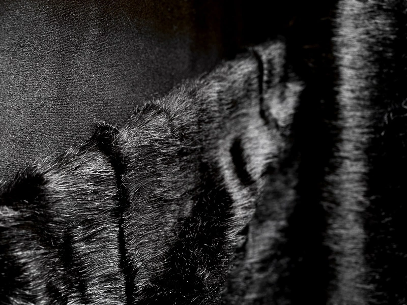 Tkanina plamoodporna biała w delikatny wzór w kreseczki pol_pl_Tkanina-plamoodporna-biala-w-delikatny-wzor-w-kreseczki-270_1