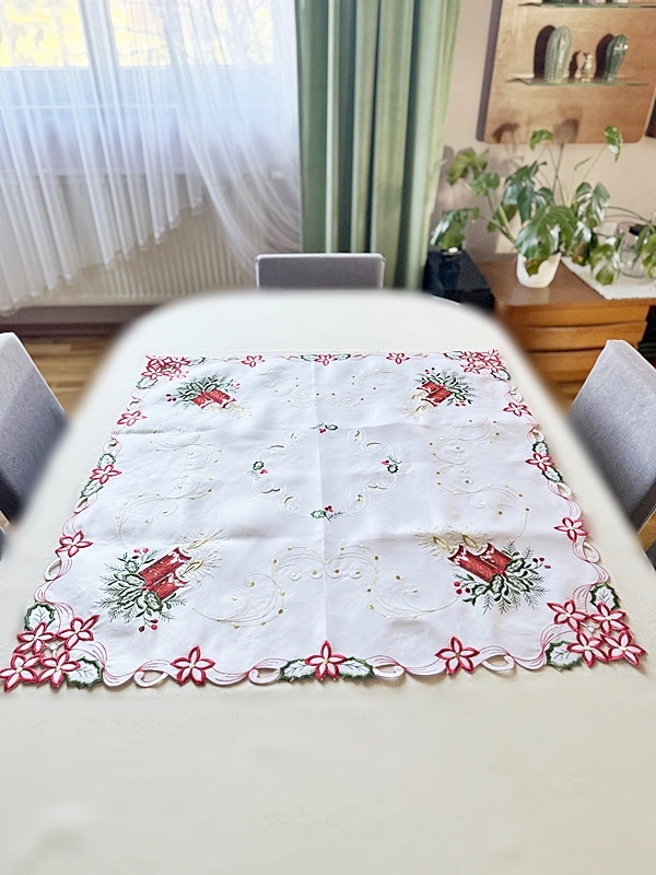 Bieżnik haftowany na Boże Narodzenie to elegancka dekoracja stołu wymiar 40x85cm pol_pl_Brokatowy-obrus-swiateczny-z-gwiazda-betlejemska-plamoodporny-polski-140x300-cm-299_3